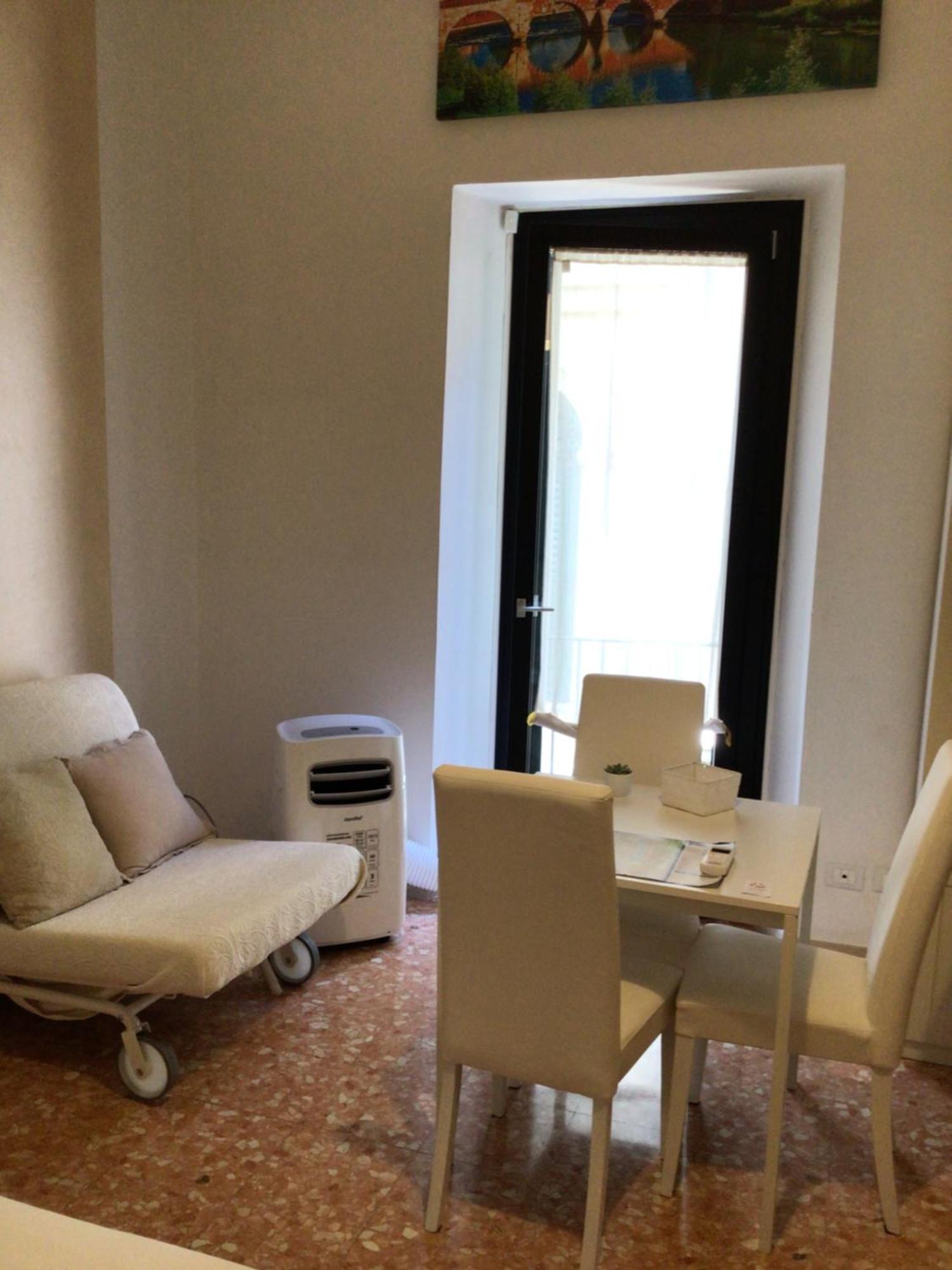 A Due Passi Da Giulietta-Casa Capuleti Apartment Verona Exterior photo